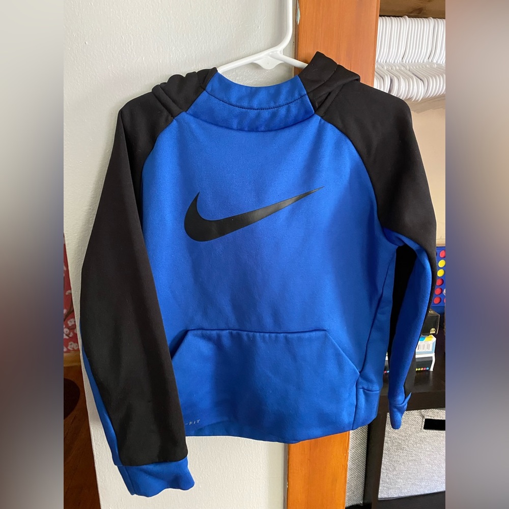 Nike boys dri-fit hoodie